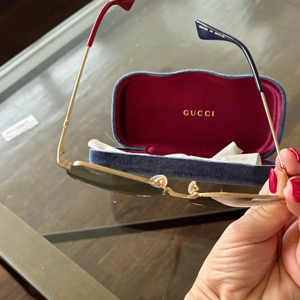 Gucci Gold Frame Sunglasses EUC - Picture 9 of 10